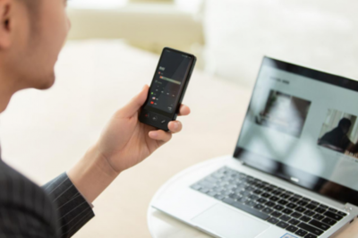 一機(jī)雙屏效率倍增,訊飛雙屏翻譯機(jī)引領(lǐng)翻譯市場新格局